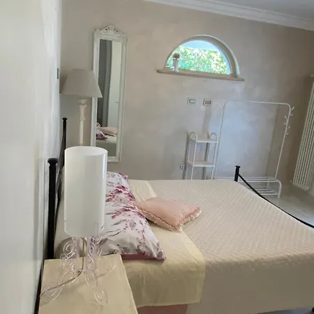 Concetta מגדל אגם פוצ'יני